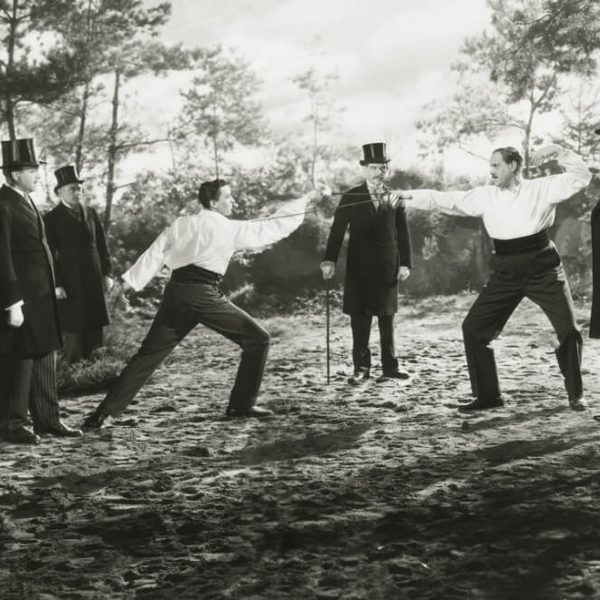 Dueling online poker narratives