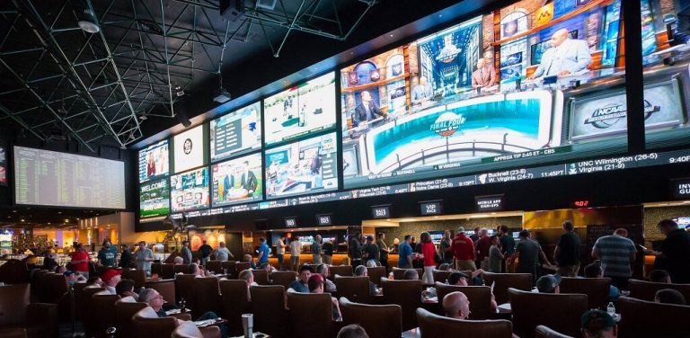 Where to Play Poker in Las Vegas During March Madness