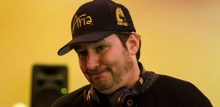 Phil Hellmuth Extends Bracelet Lead With Record 15th WSOP Win