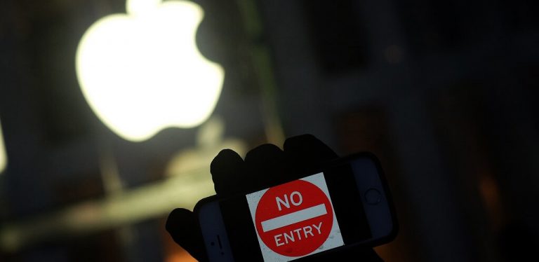Crackdown: Developers Frustrated After Apple Bans Poker, Gambling Apps