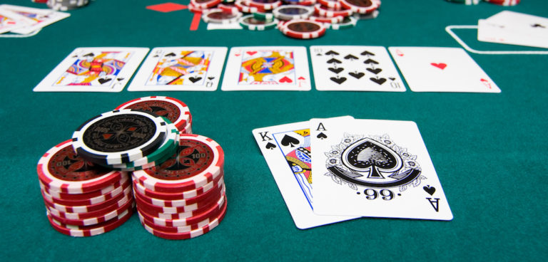 Poker Eases Toward Normalcy With Plexiglass Removal, Mask Optional  Approach