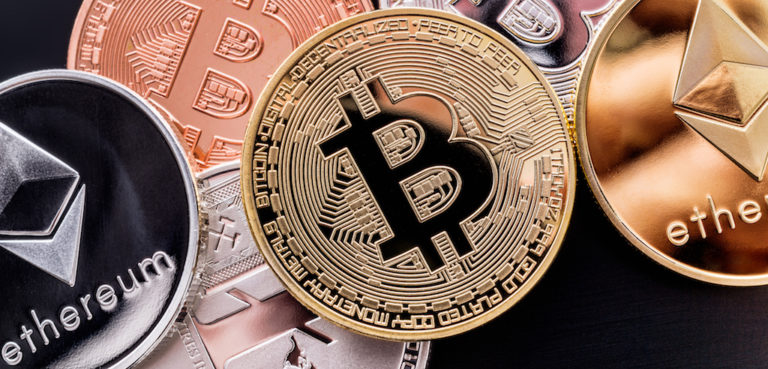 Crypto Clash: Celebrities, Cryptocurrency Investors, & Poker Pros Mix It Up in PokerGO StormX Invitational Event