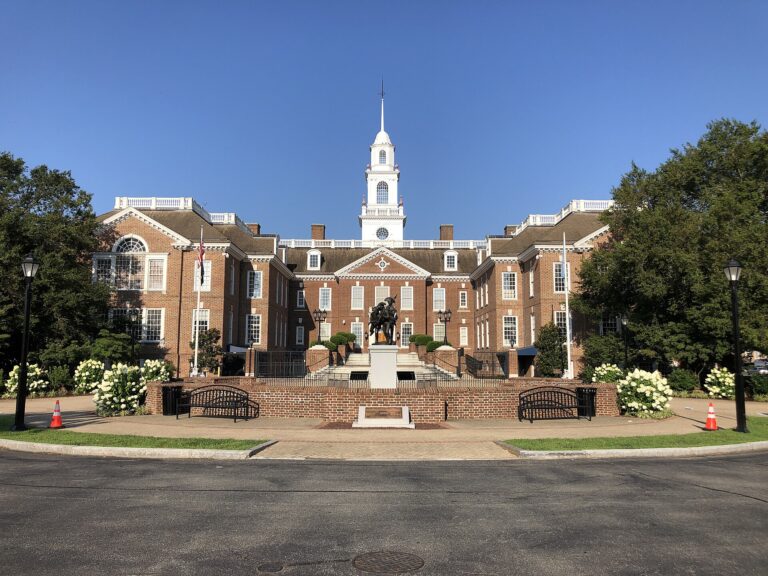 Delaware online poker revenue drops to $51,809 in September as Delaware Park slides